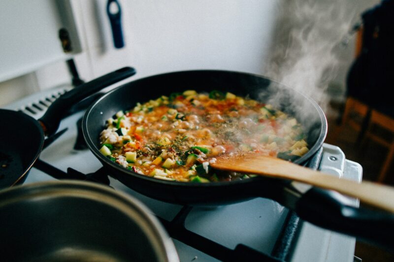 Simple Steps to Cooking Healthy Plant-Based Meals at Home