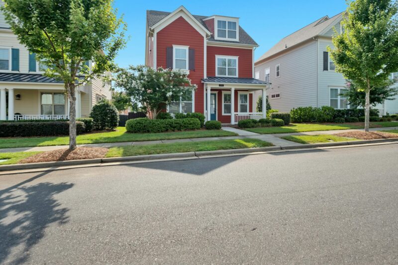 Your Neighborhood Expert: The Power of Local Real Estate Knowledge