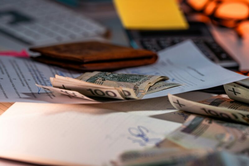 Why Working With an Insurance Broker in Oakville Makes Financial Sense
