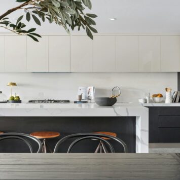 What to Look for When Furnishing Restaurants and Hotels with Seating